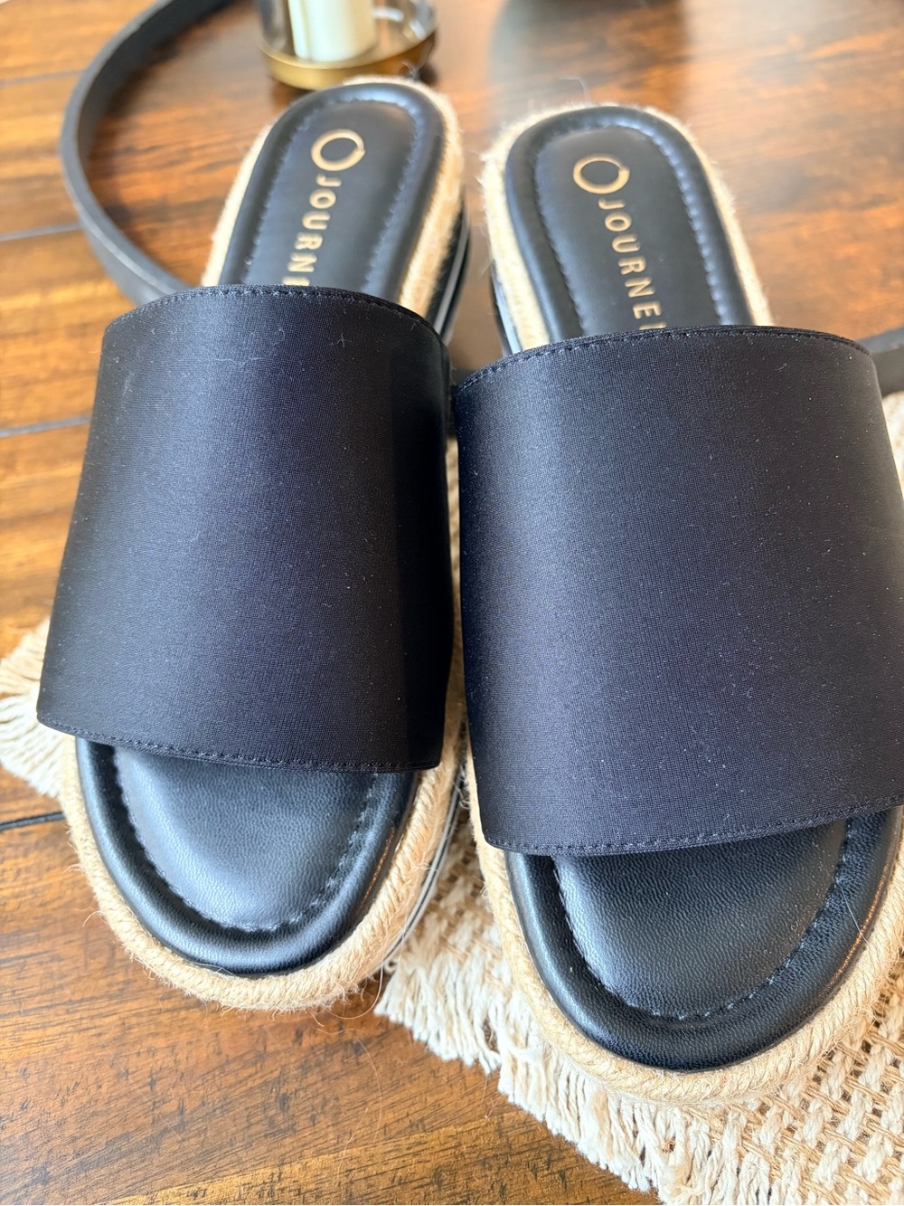 Journee Collection Black and Tan Women's Sandals